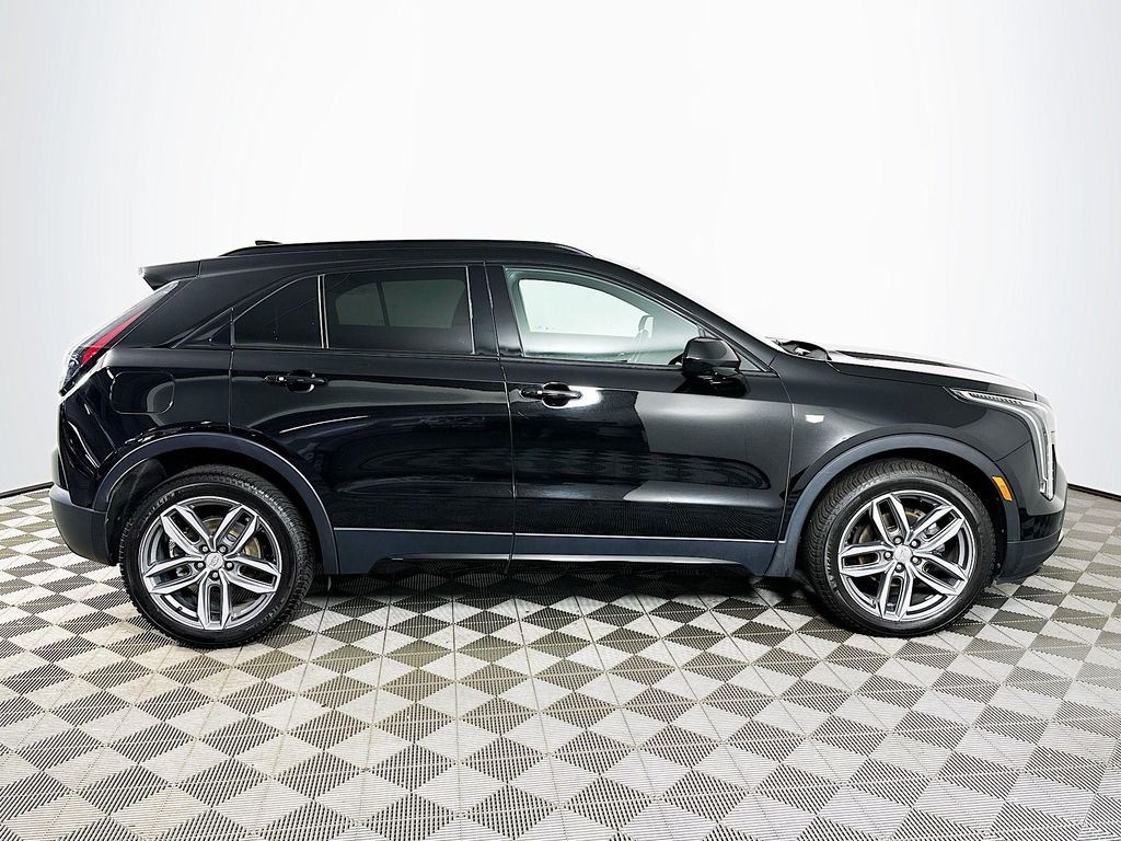 Used 2019 Stellar Black Metallic Cadillac Sport image 4