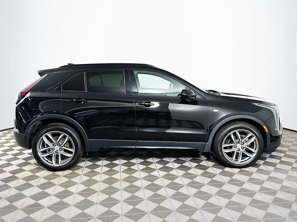 Used 2019 Stellar Black Metallic Cadillac Sport image 4
