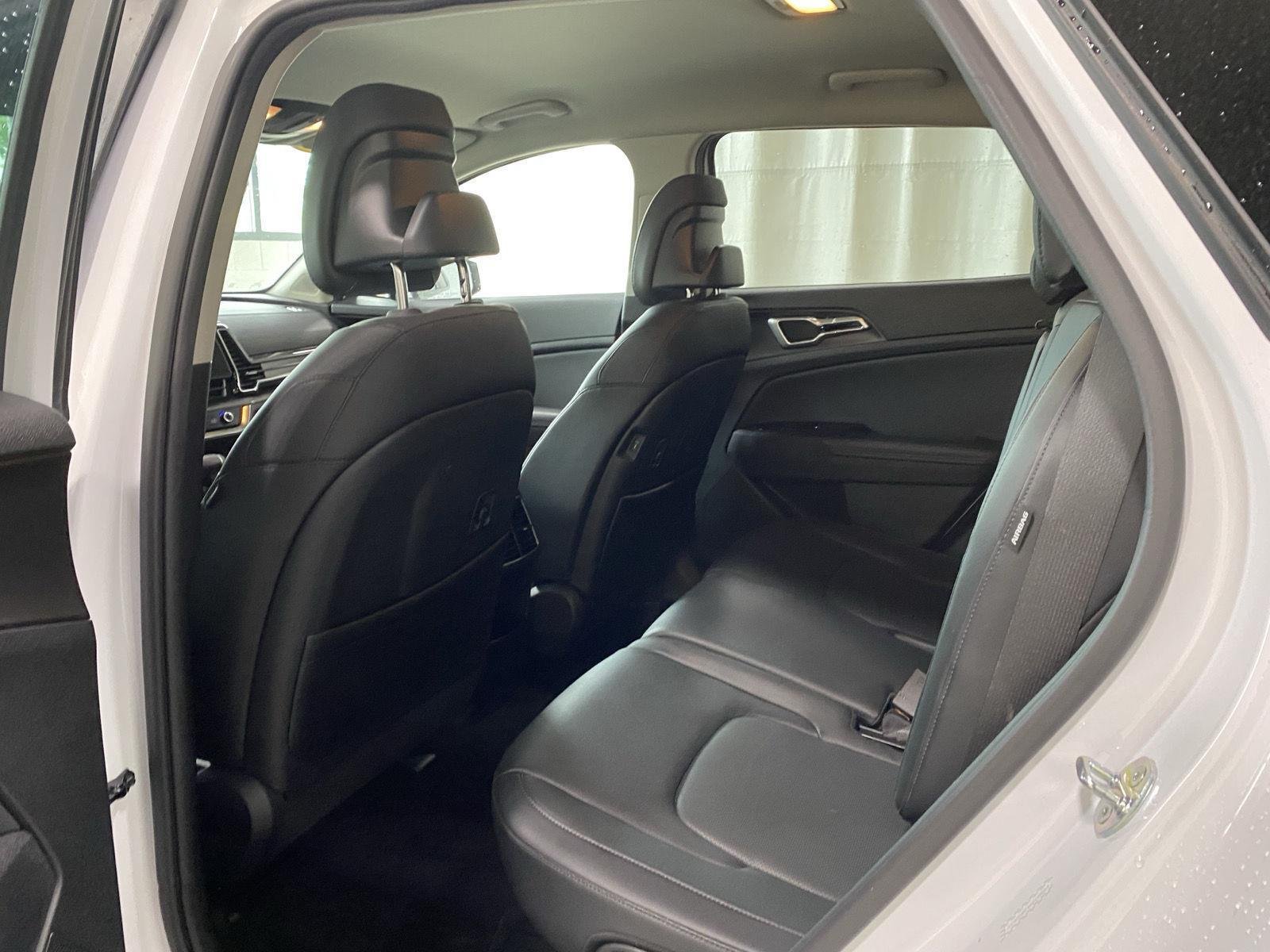 Used 2024 Glacial White Pearl Kia EX image 15