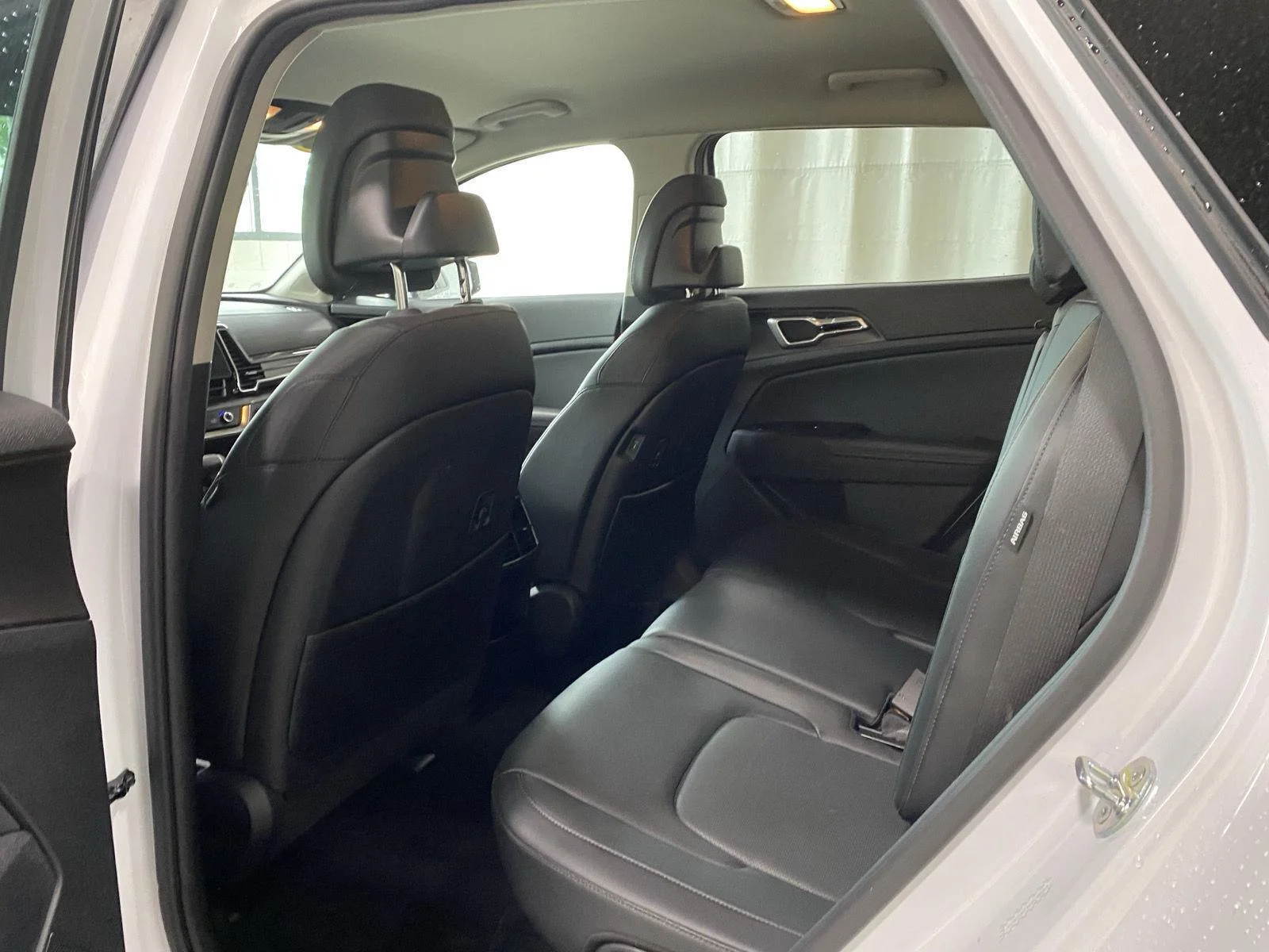 Used 2024 Glacial White Pearl Kia EX image 15