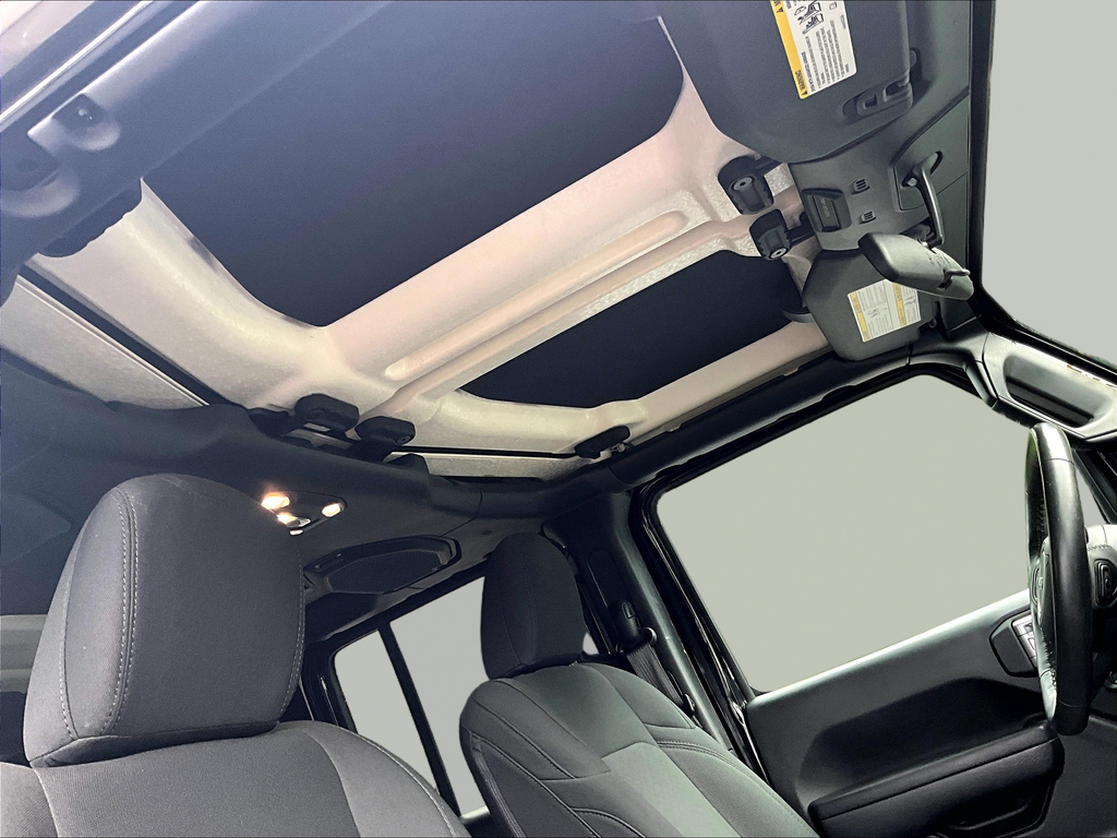 Used 2022 Black Jeep Unlimited Sport Altitude image 22