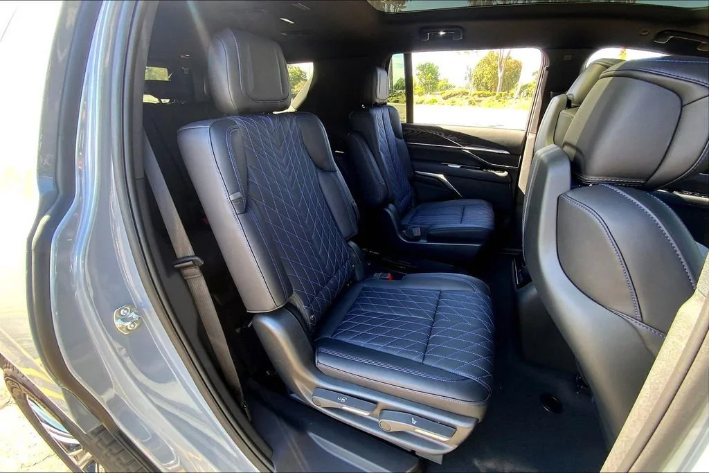 2026 Cadillac Escalade IQL Luxury - Photo 32