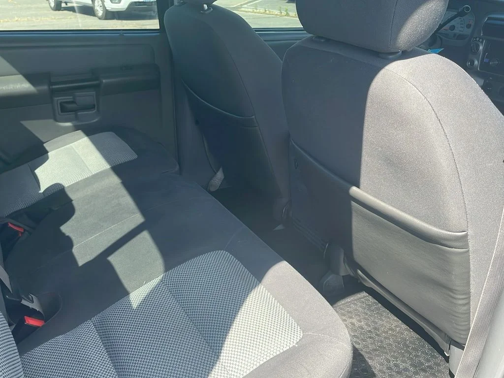 Used 2005  Ford Adrenalin image 19