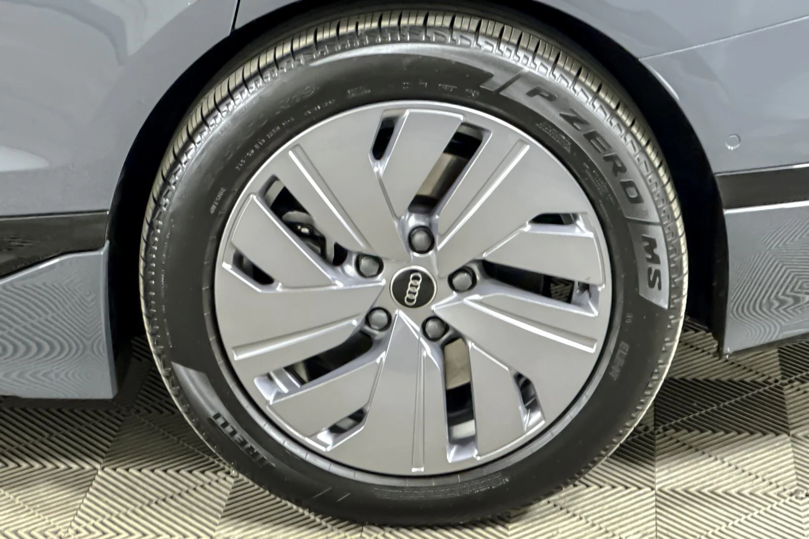 Used 2025 Magnet Gray Audi Premium quattro image 25