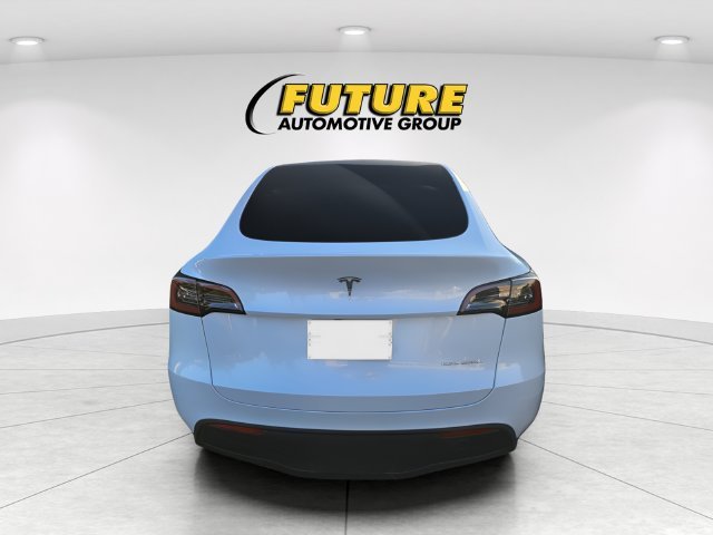 Used 2024 White Tesla Long Range image 4