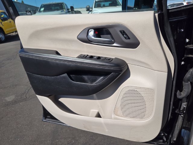 Used 2024 Black Chrysler Touring L image 13