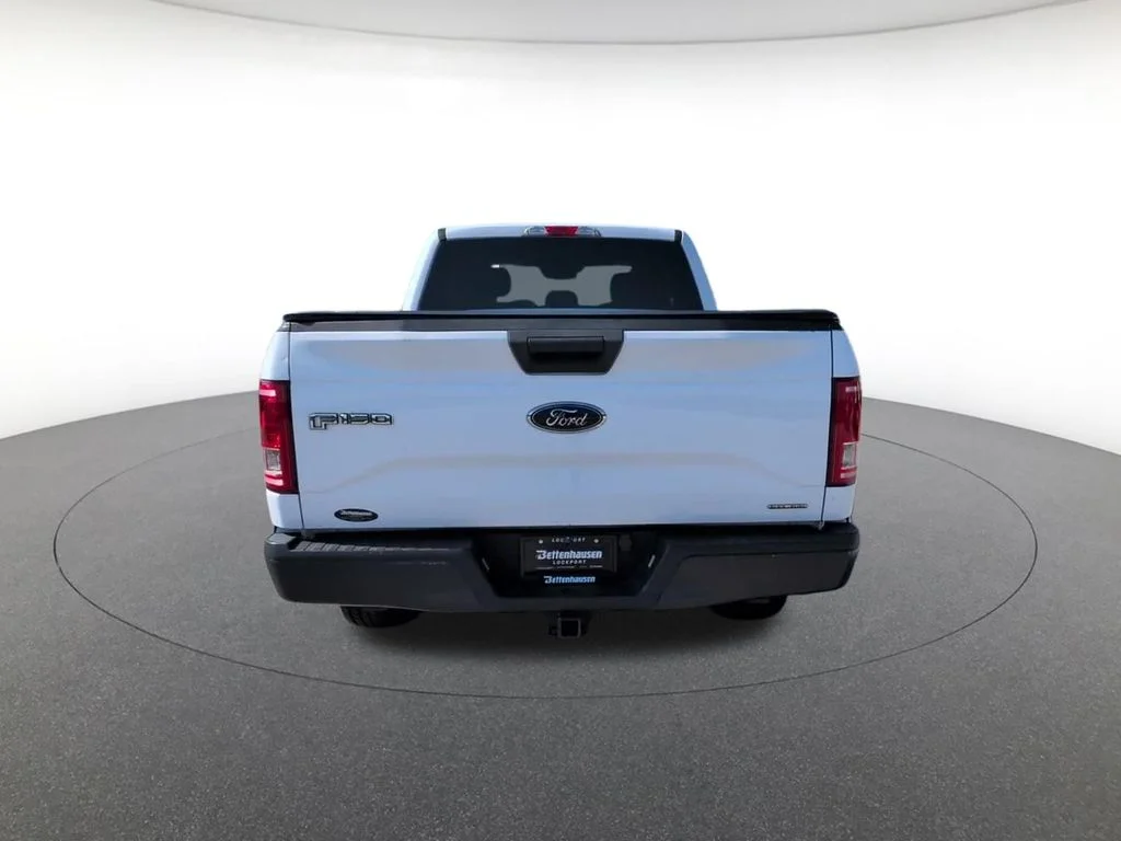 Used 2016 White Ford XL image 6