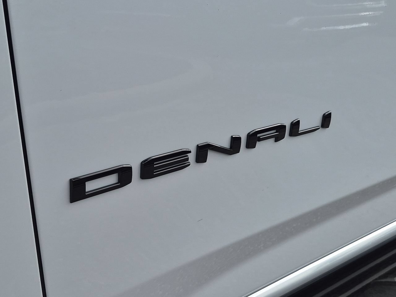 2026 GMC Yukon Denali - Photo 29