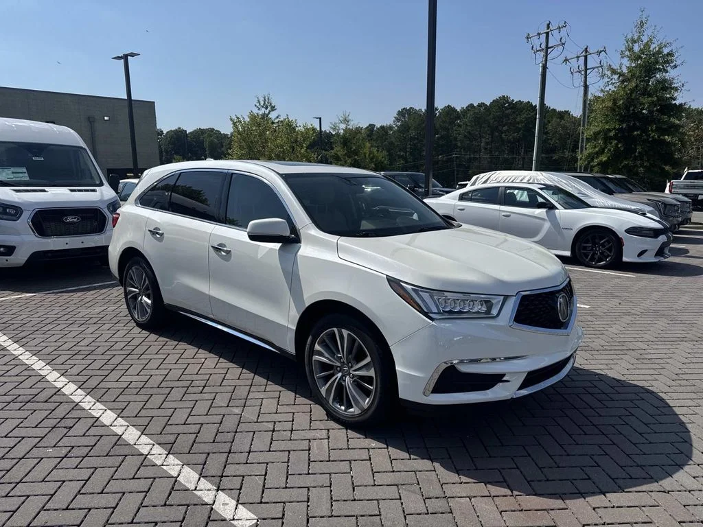 Used 2017  Acura 3.5L image 1
