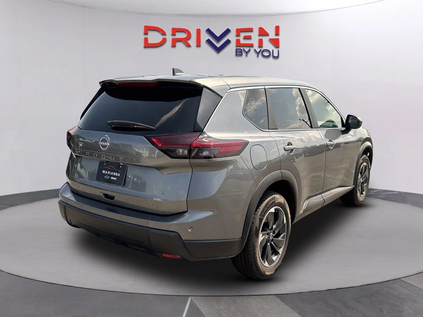 Used 2025 Gun Metallic Nissan SV image 4