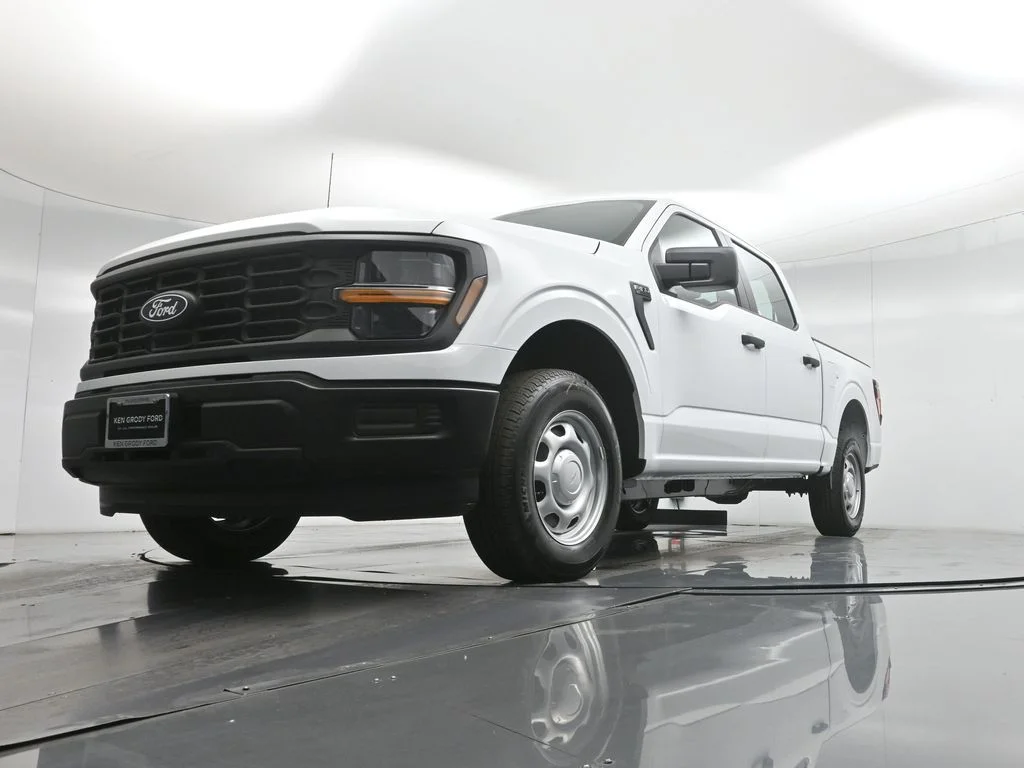 New 2026 Oxford White Ford XL image 41