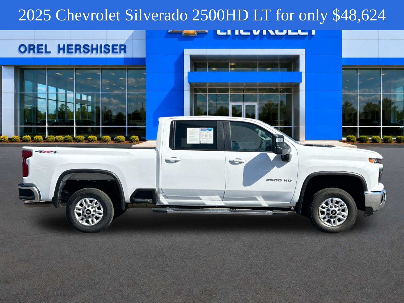 Used 2025 Summit White Chevrolet LT image 4