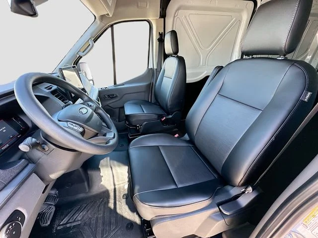 New 2026 Oxford White Ford Base image 14
