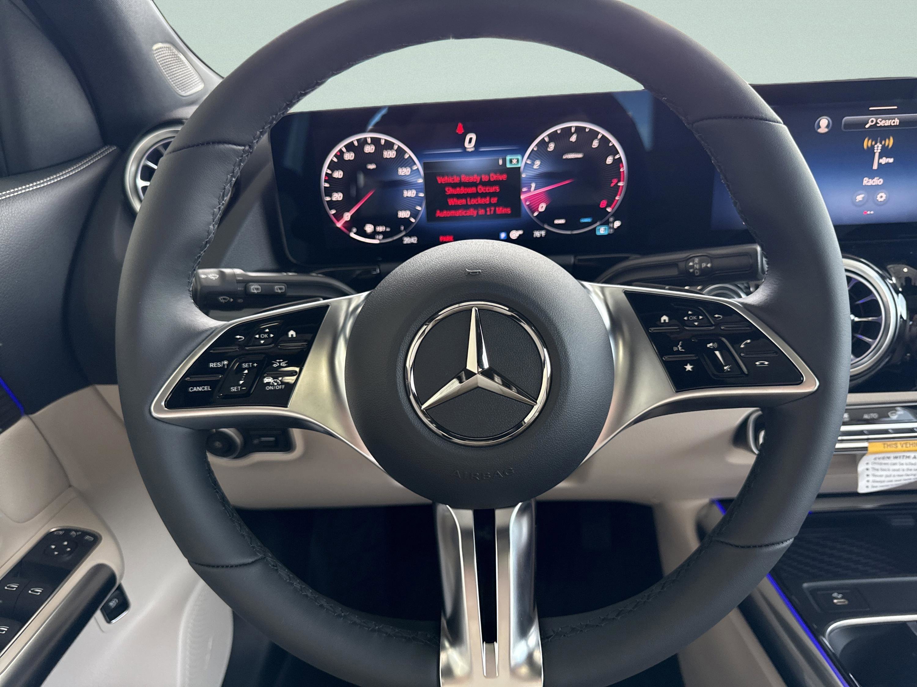 New 2026 Polar White Mercedes-Benz GLA 250 image 25