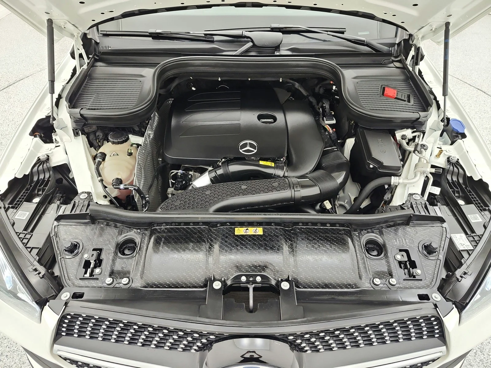Used 2022 MANUFAKTUR Diamond White Bright Mercedes-Benz GLE 350 SUV image 17