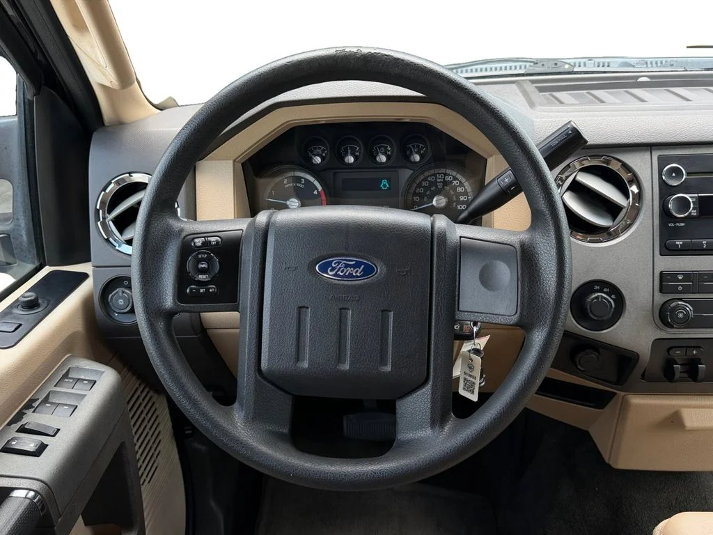 Used 2011 Black Ford XLT image 16