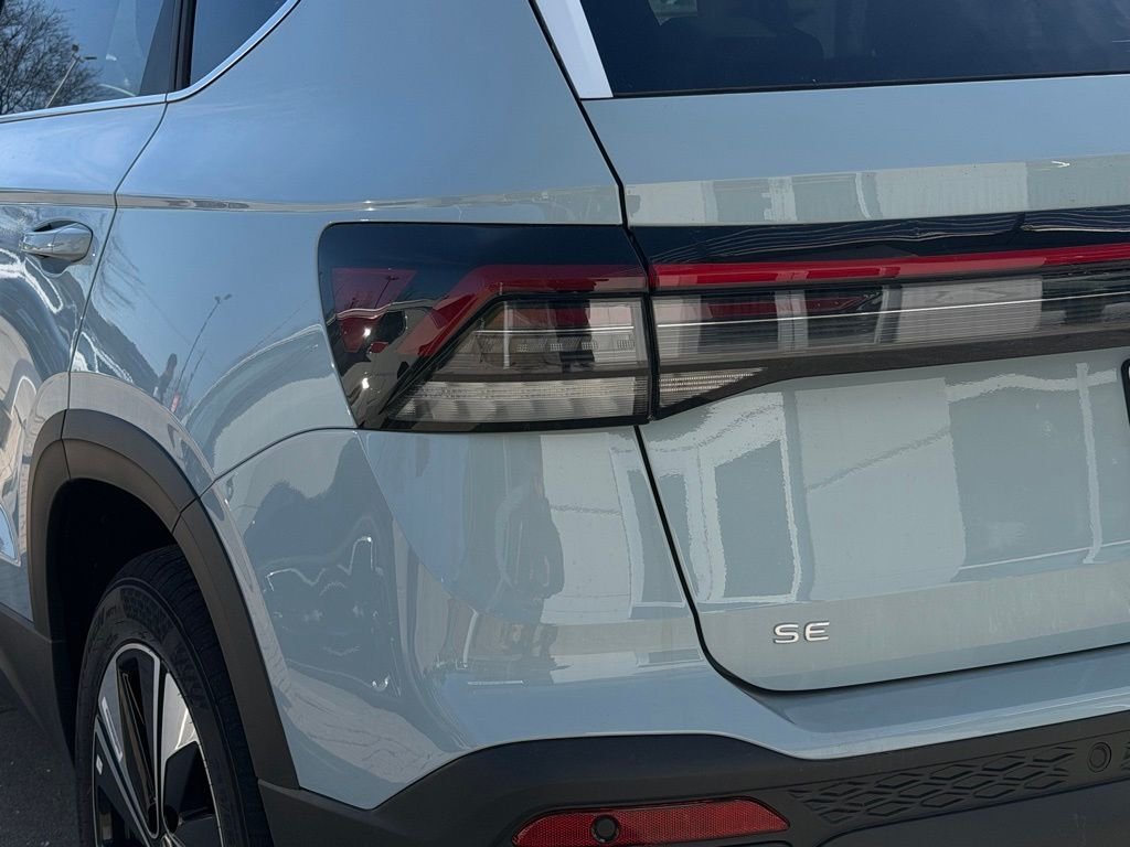 New 2026 Monument Gray Volkswagen 1.5T SE image 4