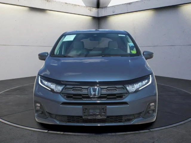 Certified Used 2025 Smoke Blue Pearl Honda EX-L image 3