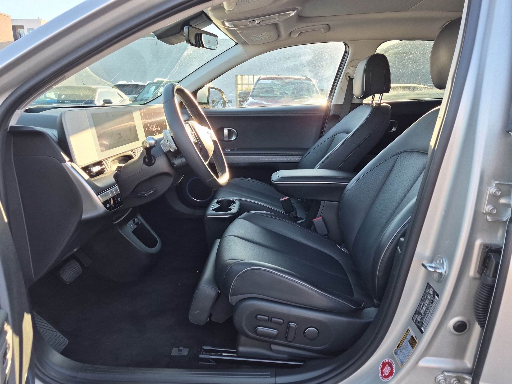 Used 2023 Gravity Gold (Matte Gold) Hyundai Limited image 16