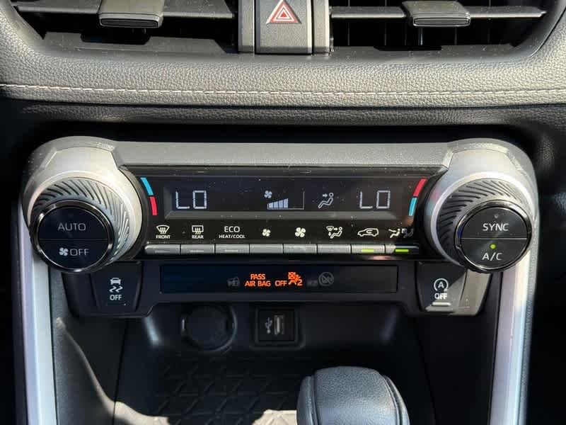 Used 2025 Silver Sky Metallic Toyota XLE image 18