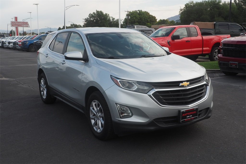 2019 Chevrolet Equinox LT photo 3
