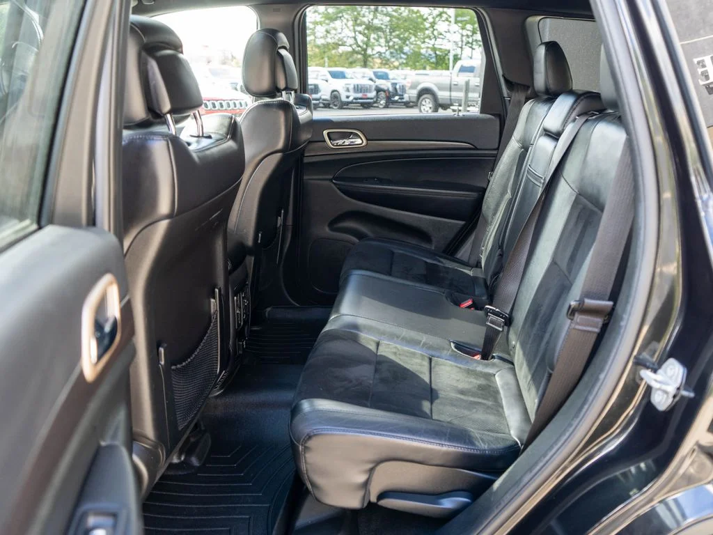 Used 2015 Black Jeep Altitude image 13