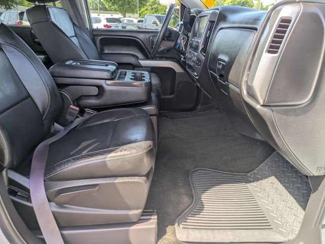 Used 2017 White Chevrolet LT image 21