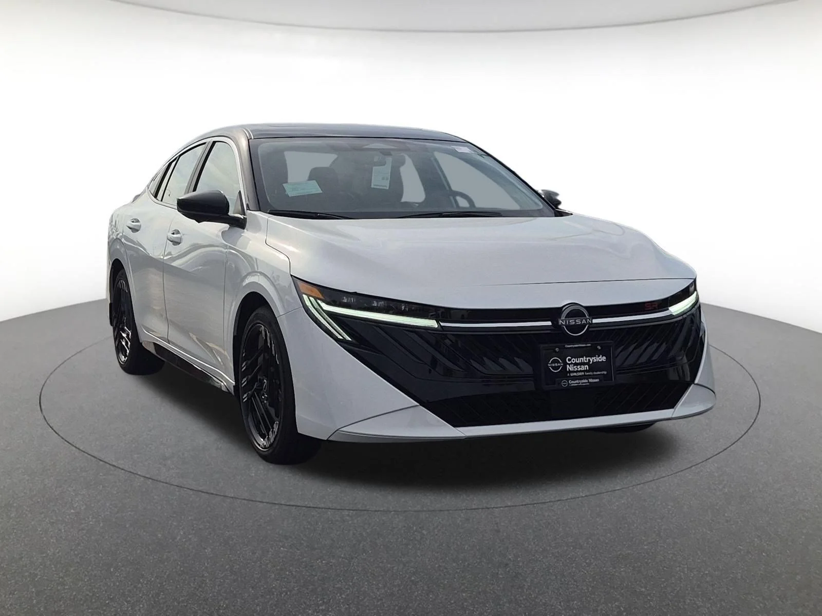 New 2027 Aspen White TriCoat / Super Black Two-tone Nissan SR image 4