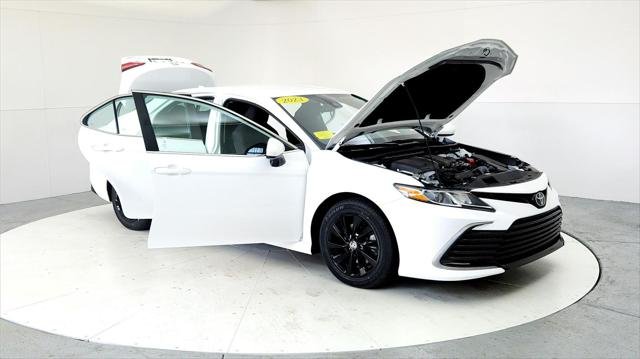 2023 Toyota Camry LE - Photo 12