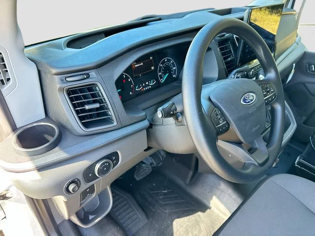 New 2025 Oxford White Ford Base image 6