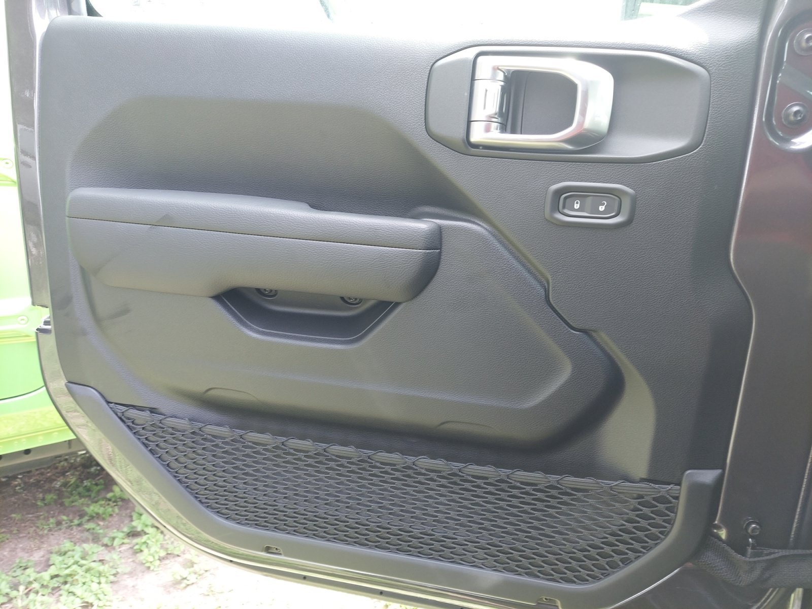 New 2026 Granite Crystal Metallic Clearcoat Jeep Sport image 23