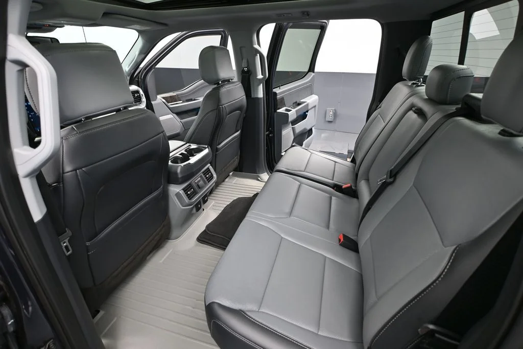 Used 2021 Blue Ford Lariat image 32