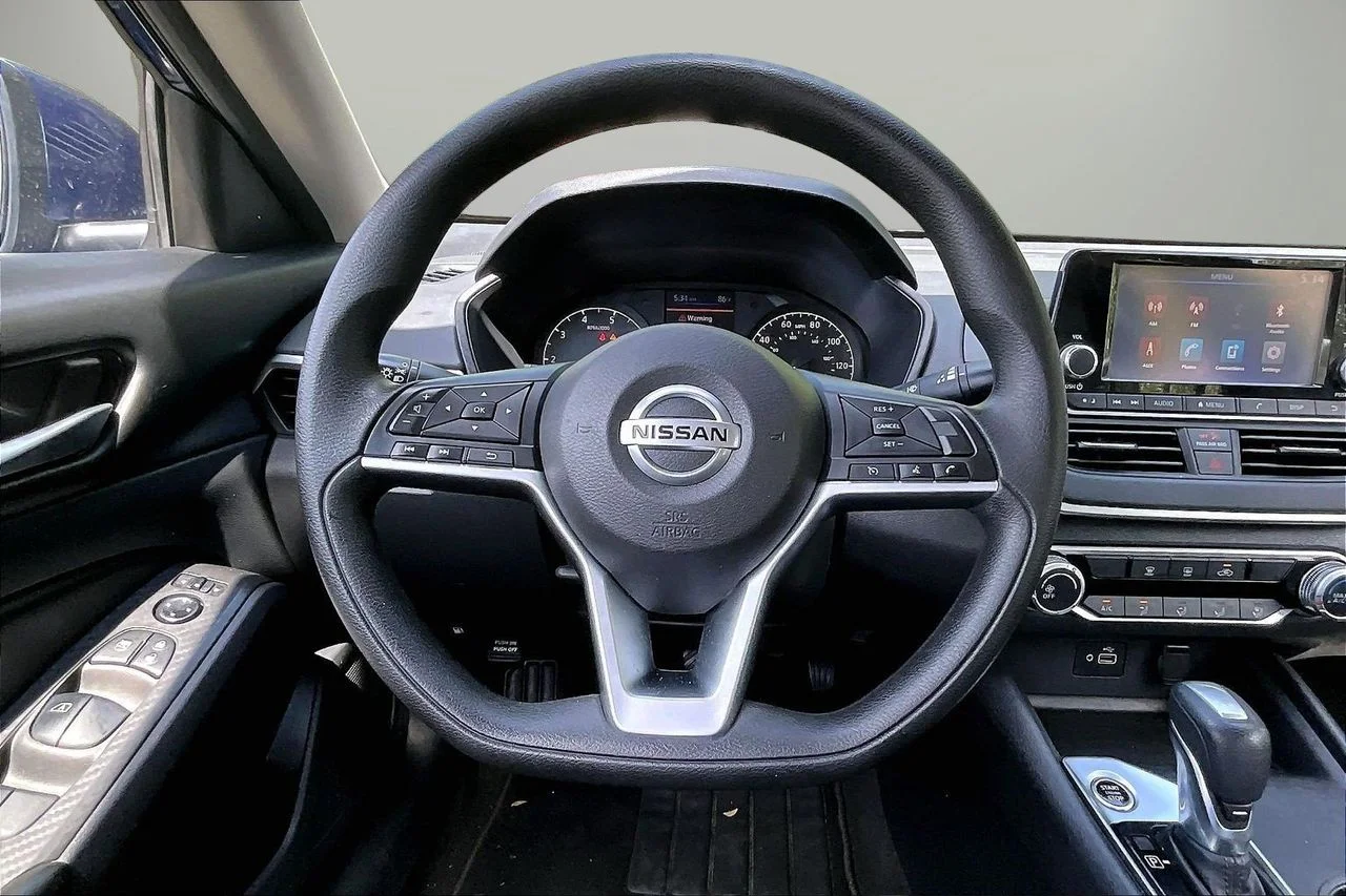 Certified Used 2022 Blue Nissan 2.5 S image 11