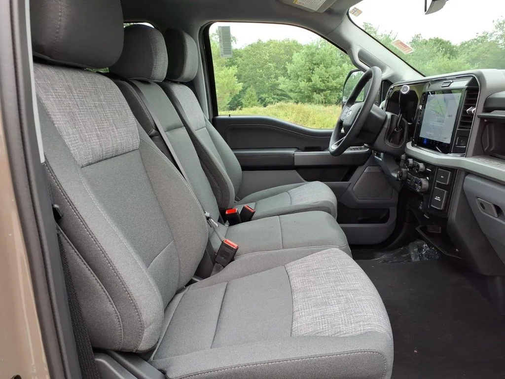 New 2026 Marsh Gray Ford XLT image 11