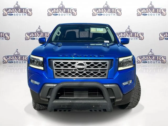 Used 2024 Blue Nissan SL image 8