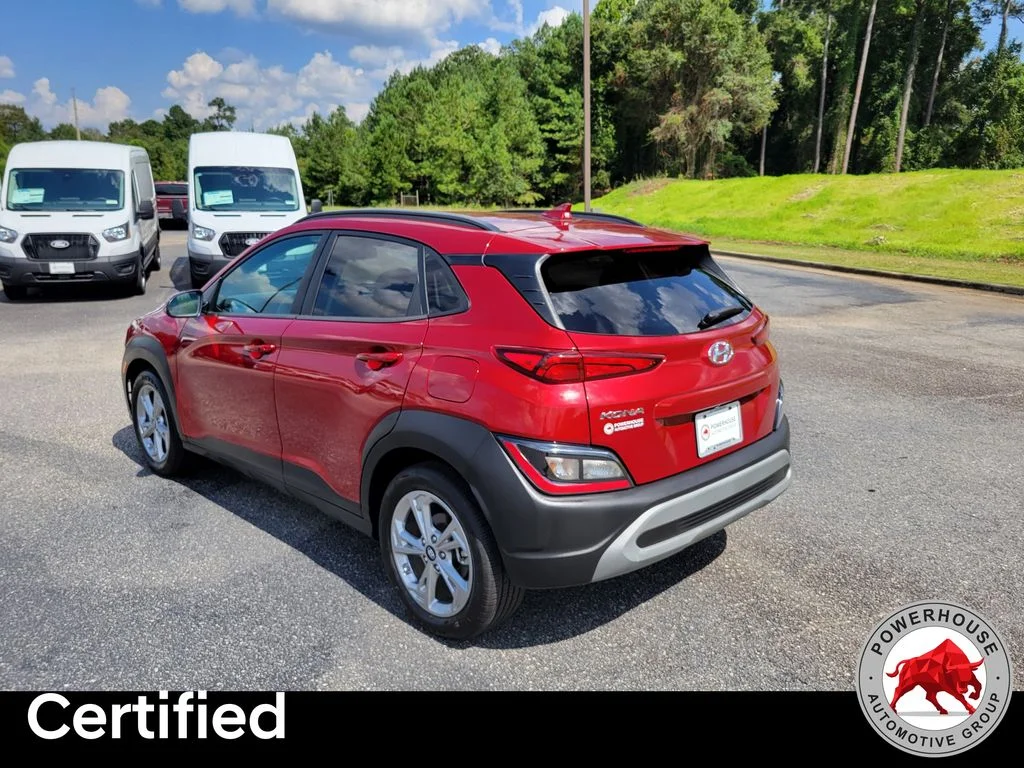 Used 2023 Red Hyundai SEL image 3