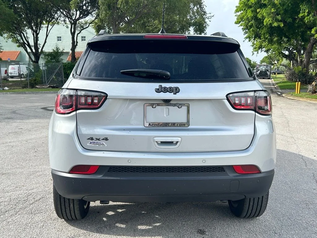 2025 Jeep Compass Limited - Photo 6