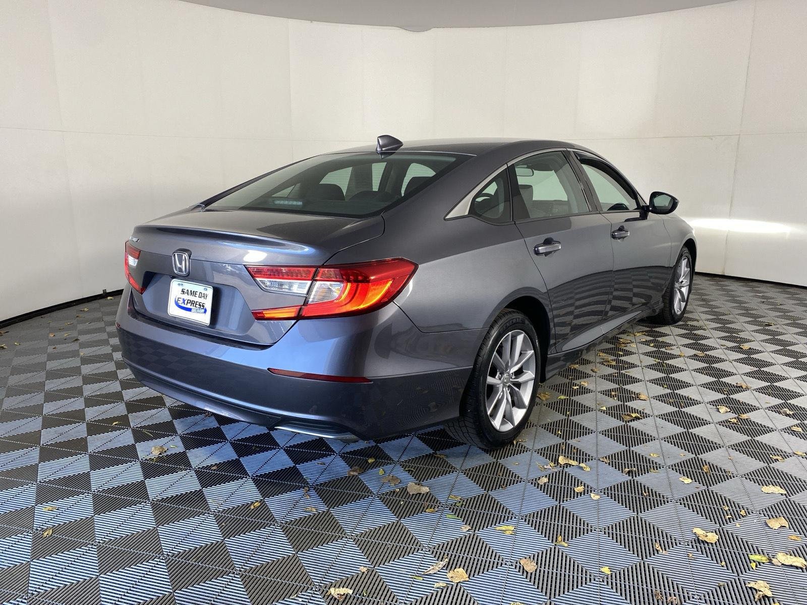 Used 2022 Modern Steel Metallic Honda LX image 8