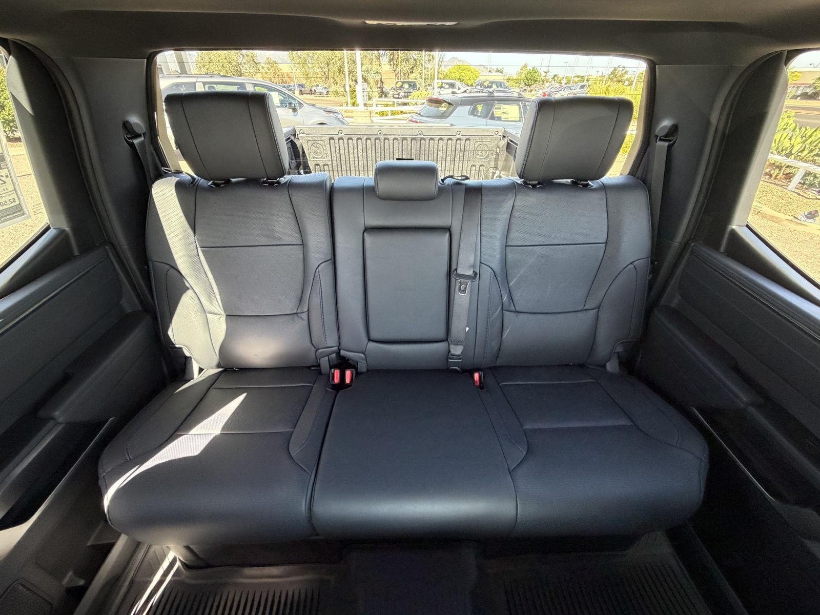 2026 Toyota Tundra Platinum - Photo 28