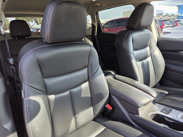 Used 2024 Brilliant Silver Metallic Nissan SV image 27