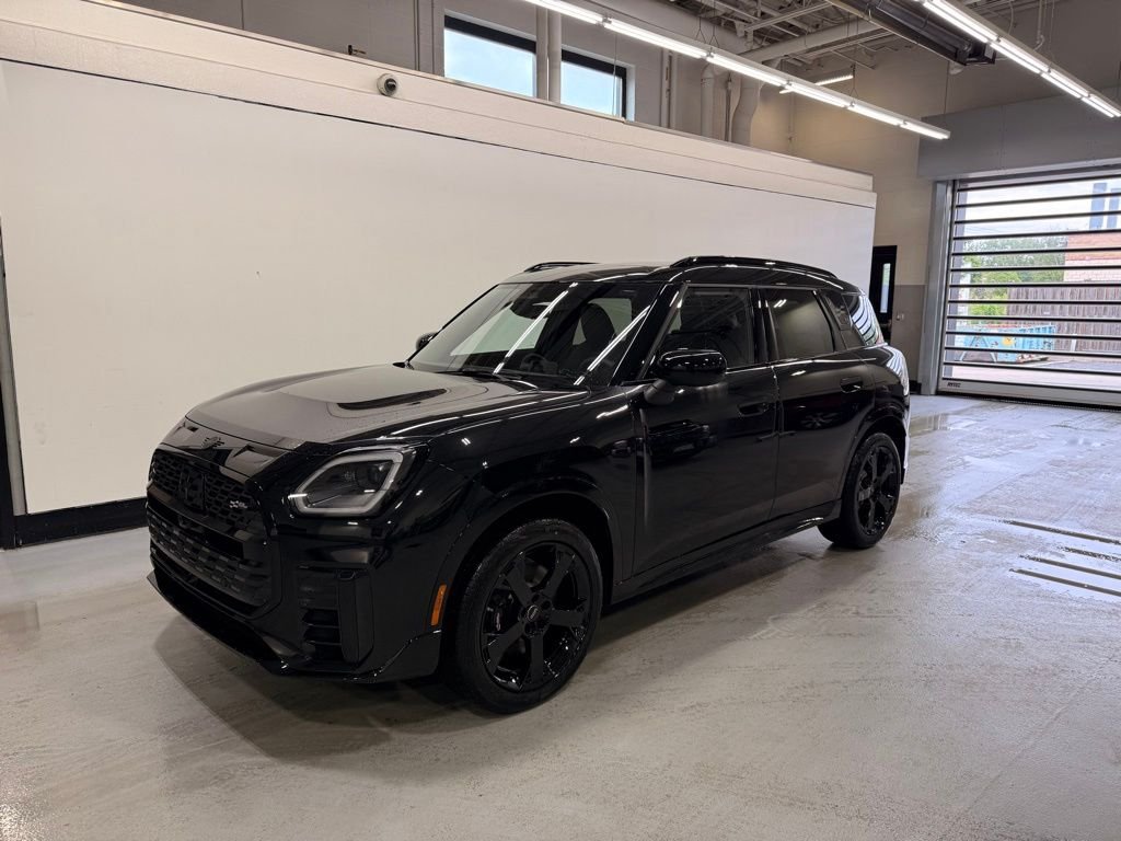 2027 MINI Countryman's photo