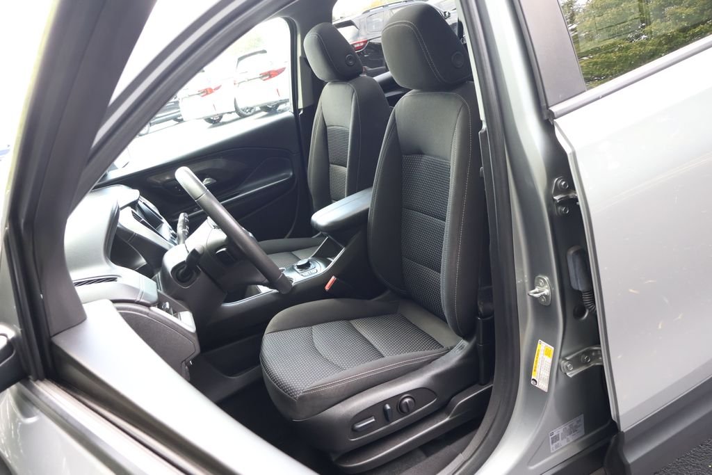 2023 GMC Terrain SLE - Photo 31