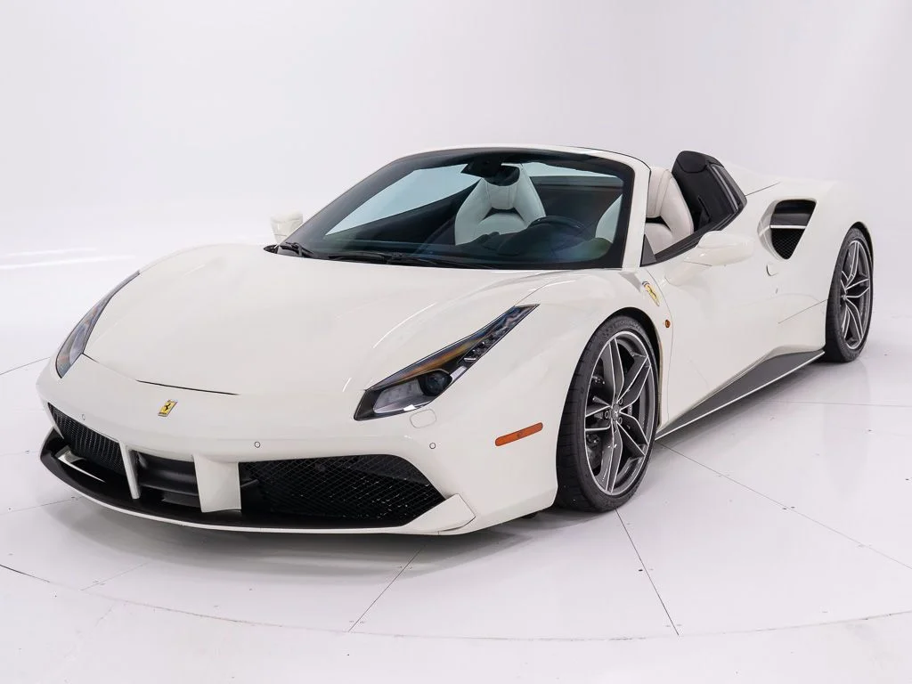 Used 2018 Bianco Avus Ferrari  image 1