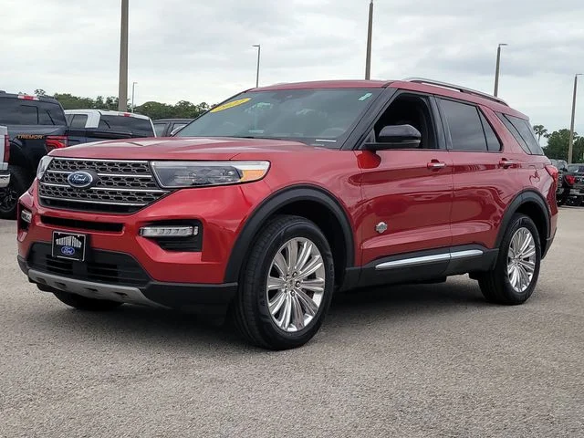 Used 2022 Red Ford King Ranch image 35