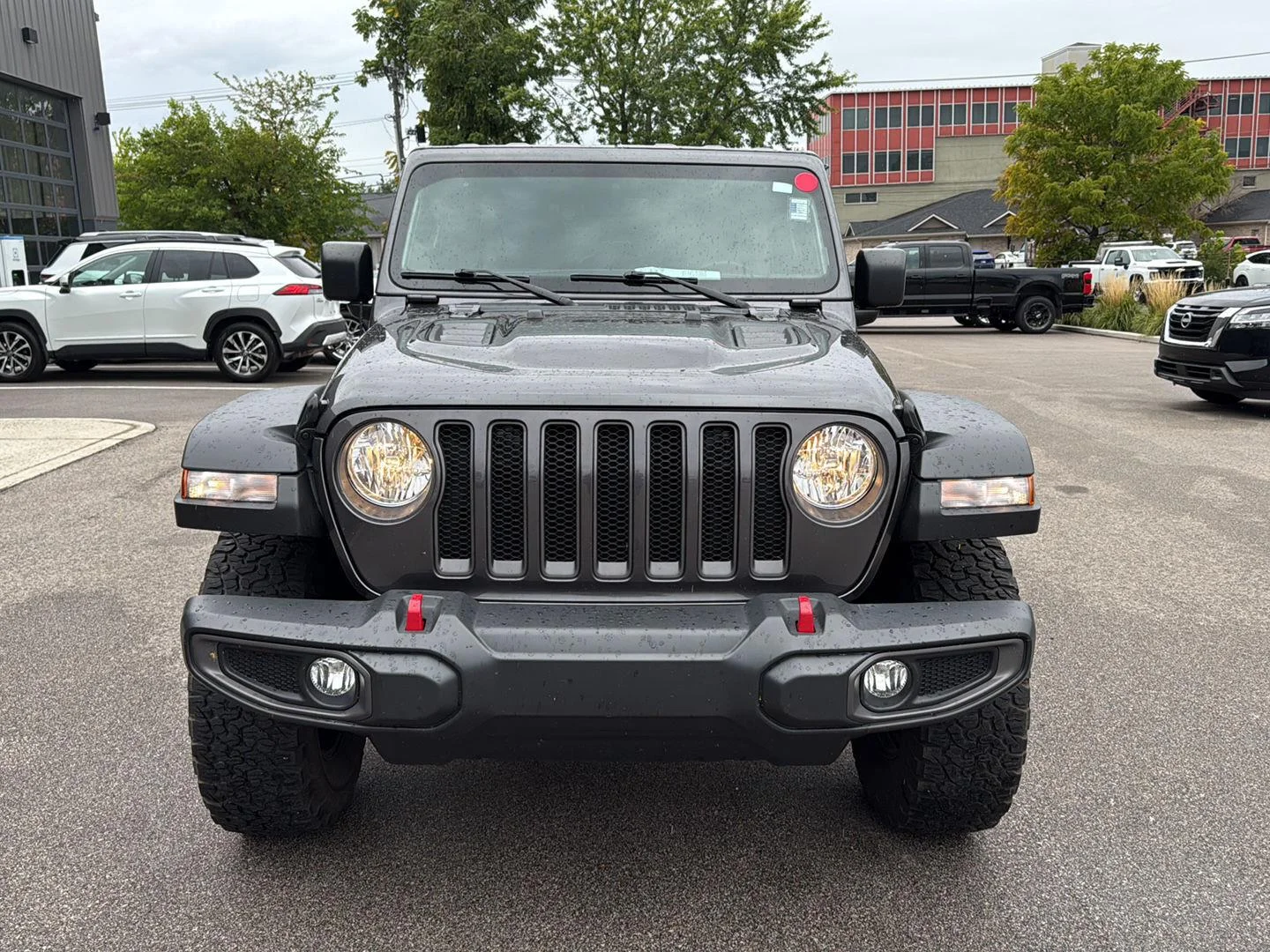 Used 2023 Granite Crystal Metallic Clearcoat Jeep Rubicon image 8