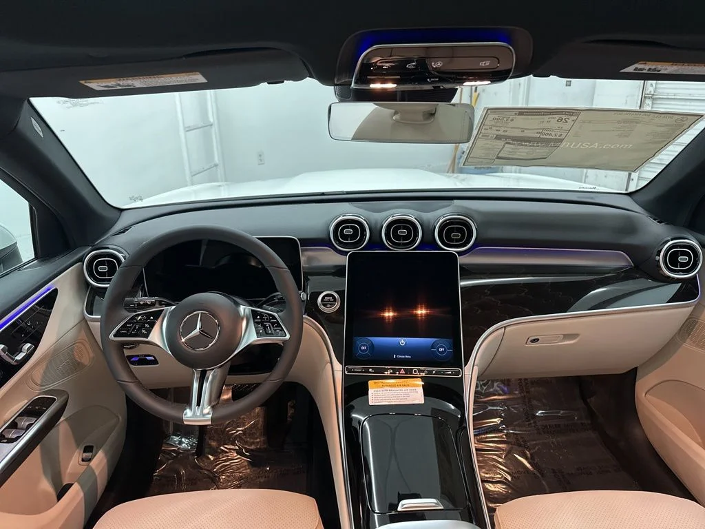 Used 2026 White Mercedes-Benz GLC 300 image 19