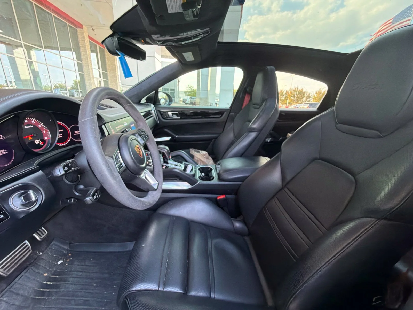 Used 2021  Porsche Turbo image 12