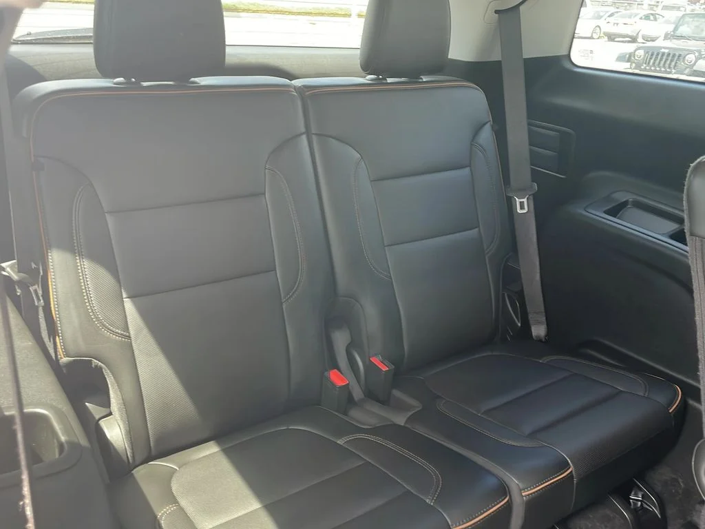 Used 2021 Ebony Twilight Metallic GMC AT4 image 25