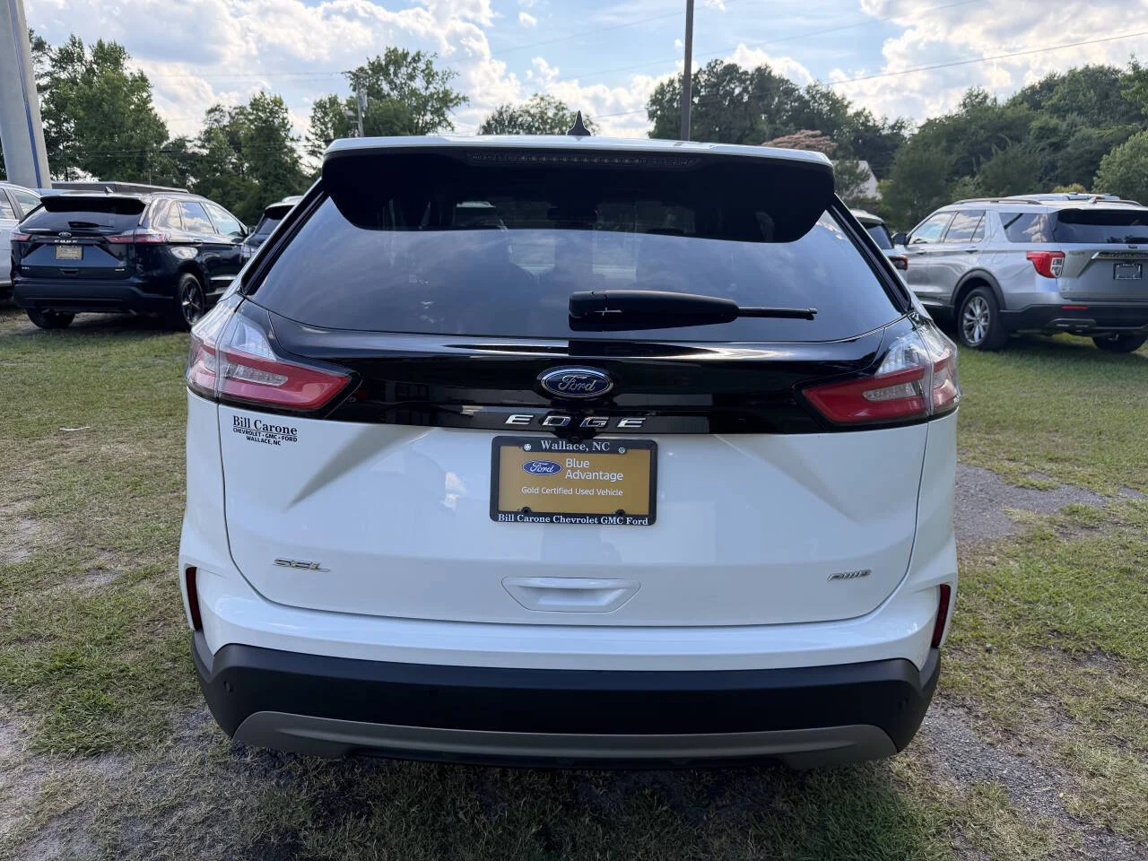 Used 2024 White Ford SEL AWD 4dr SUV image 4