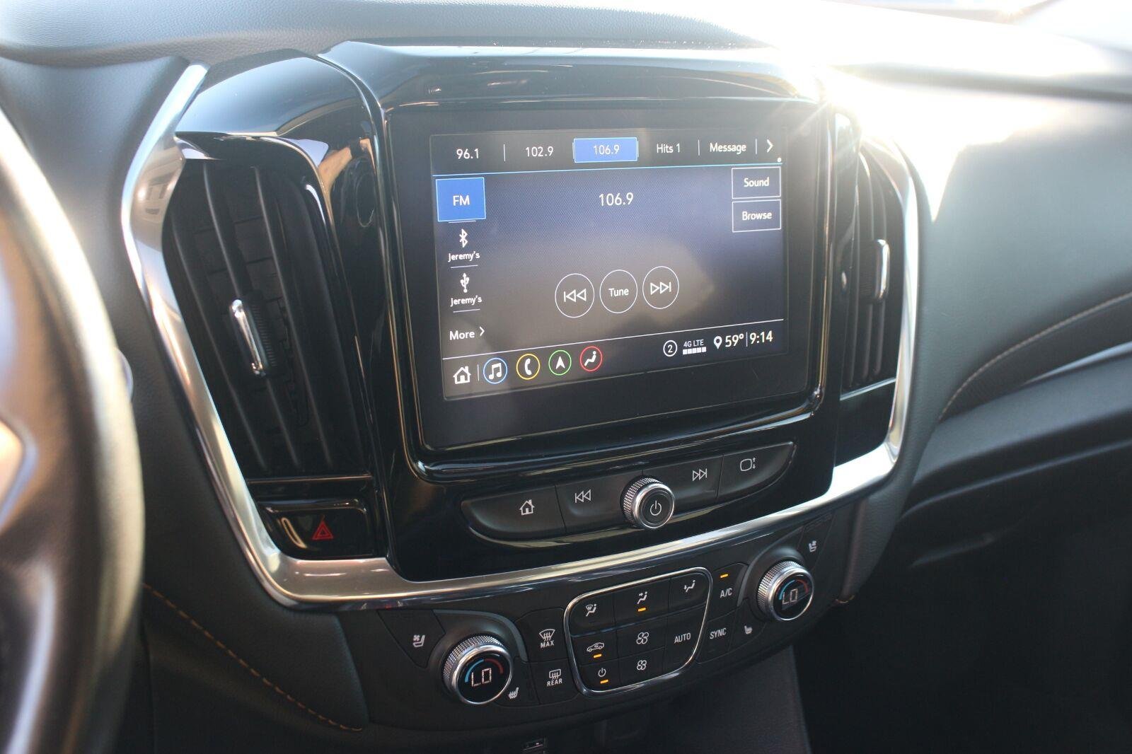Used 2021 SUMMIT WHITE Chevrolet Premier image 22